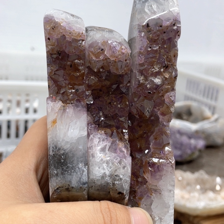 水晶摆件未镶嵌捡漏