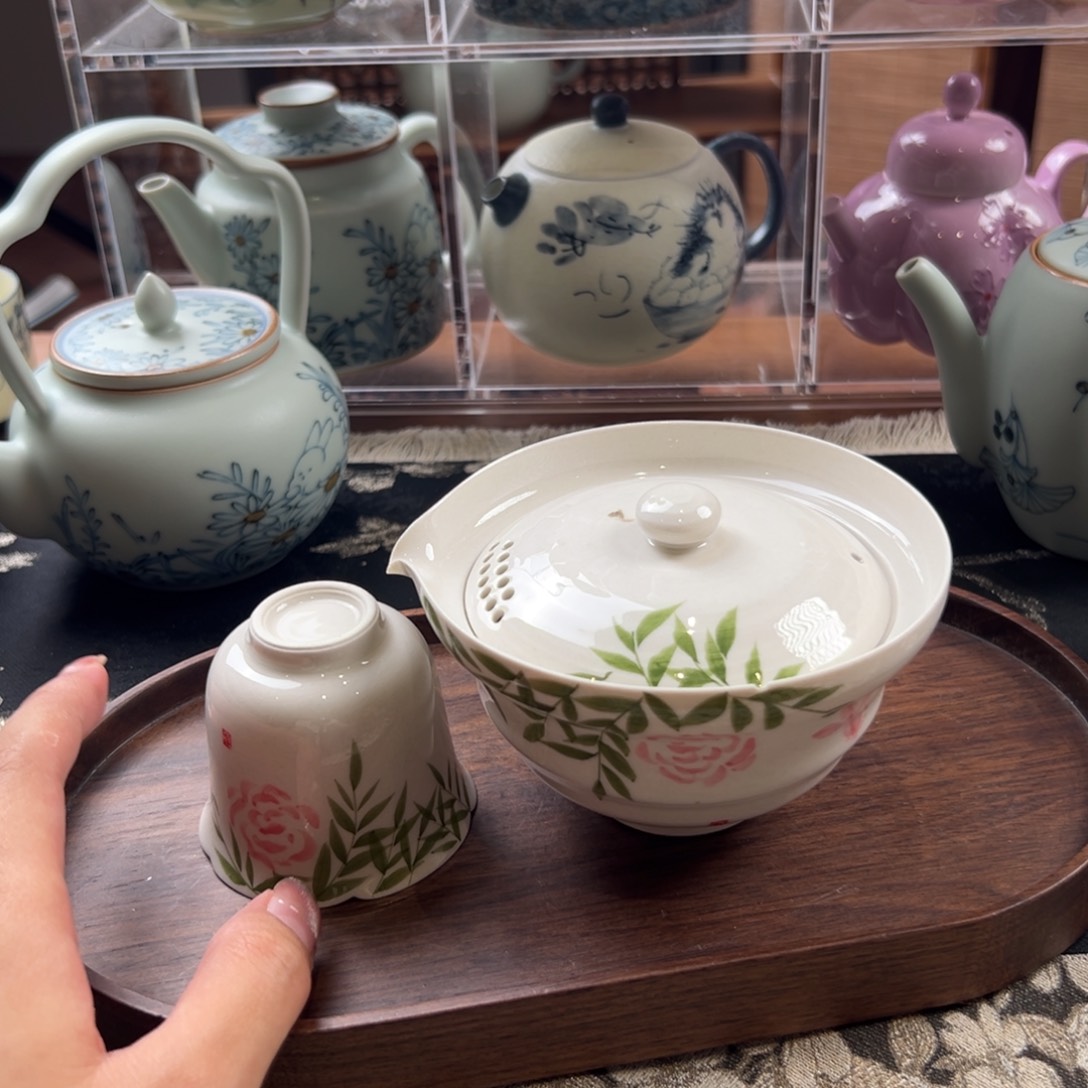 茶具等产品为主营产品和服务