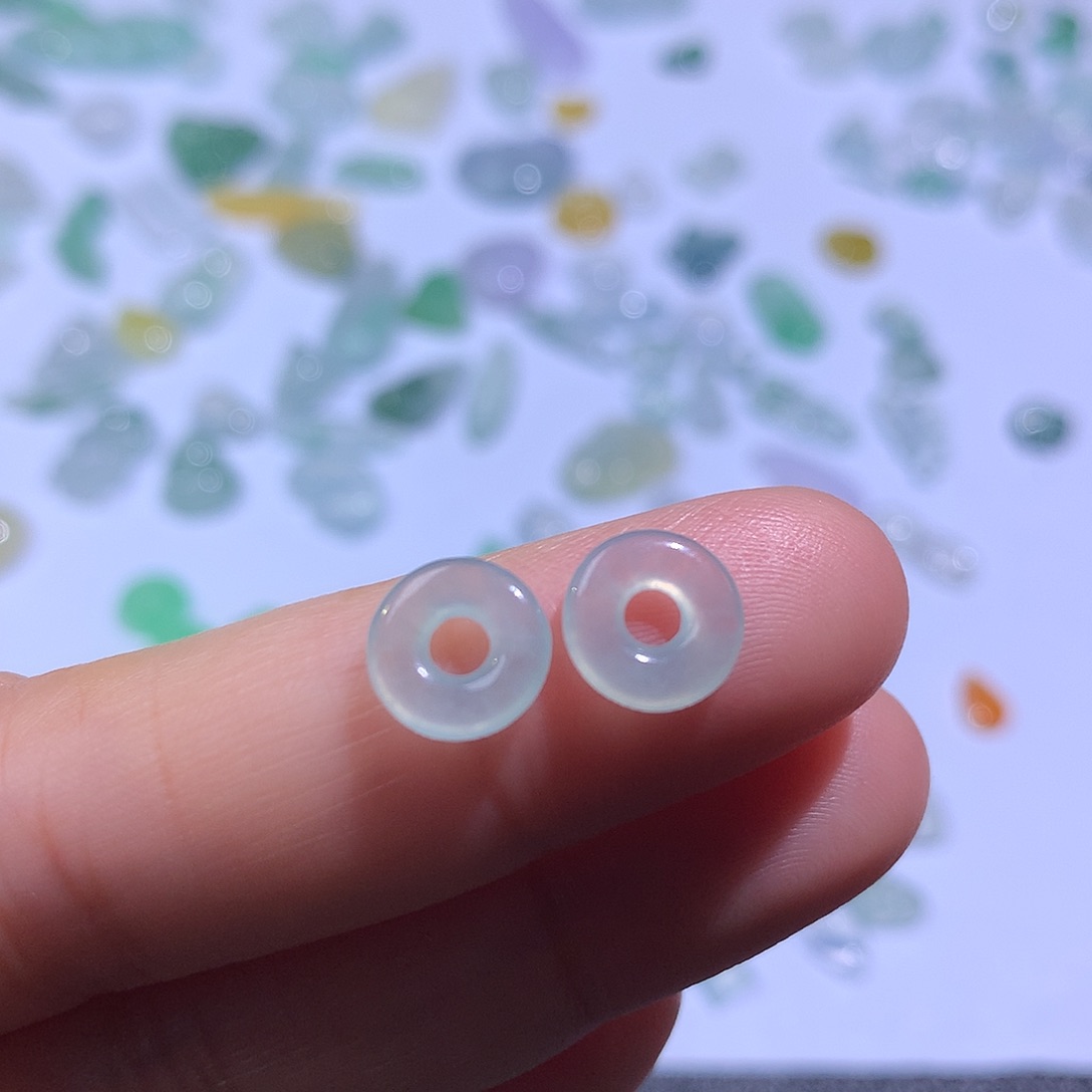 翡翠颈饰未镶嵌甜甜圈