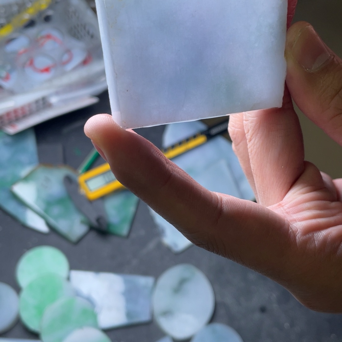 未镶嵌定制翡翠  