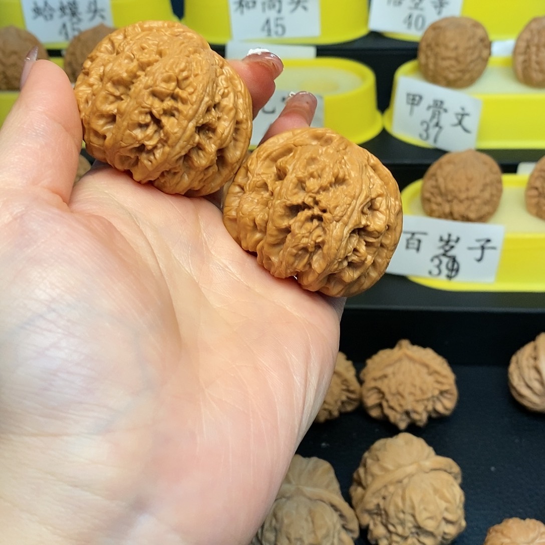 文玩核桃吊坠0**%粗筋