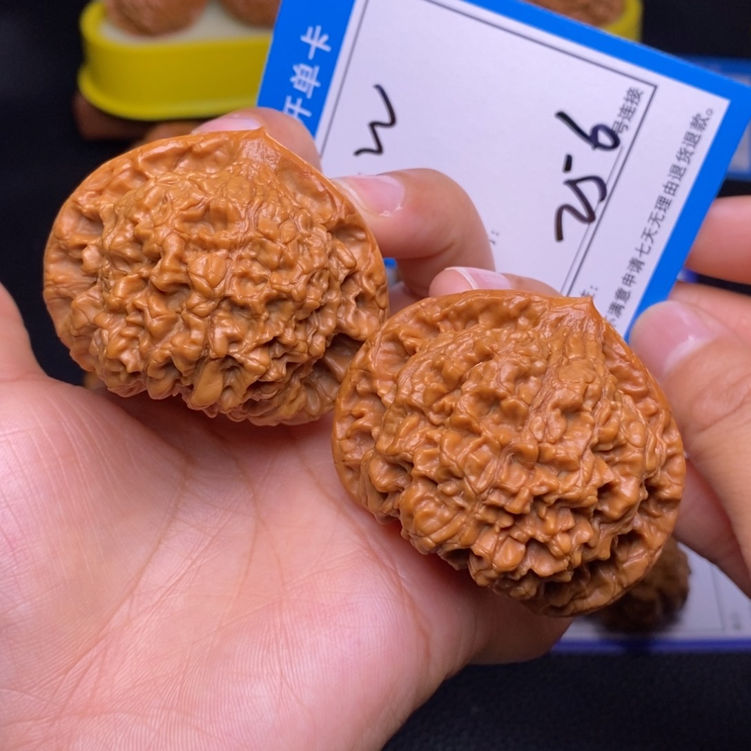 文玩核桃把件52中桩官帽265