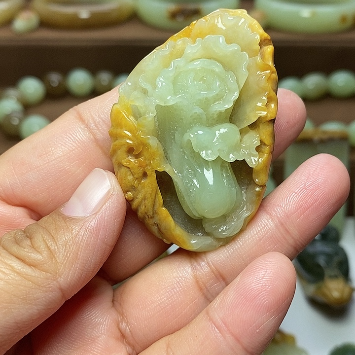 岫岩河磨玉（透闪石质玉）未镶嵌颈饰