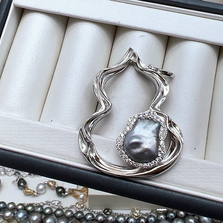 银S925镶嵌海水珍珠颈饰