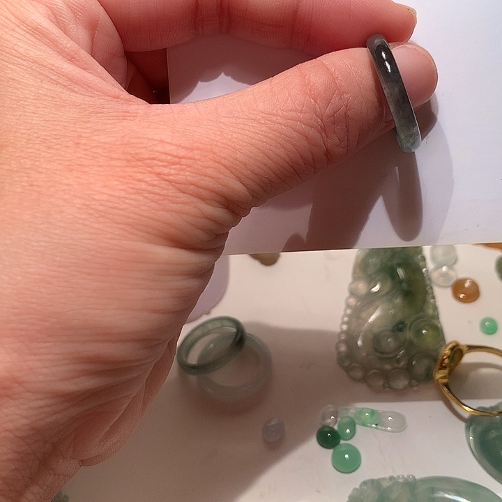 定制翡翠未镶嵌冰乌鸡