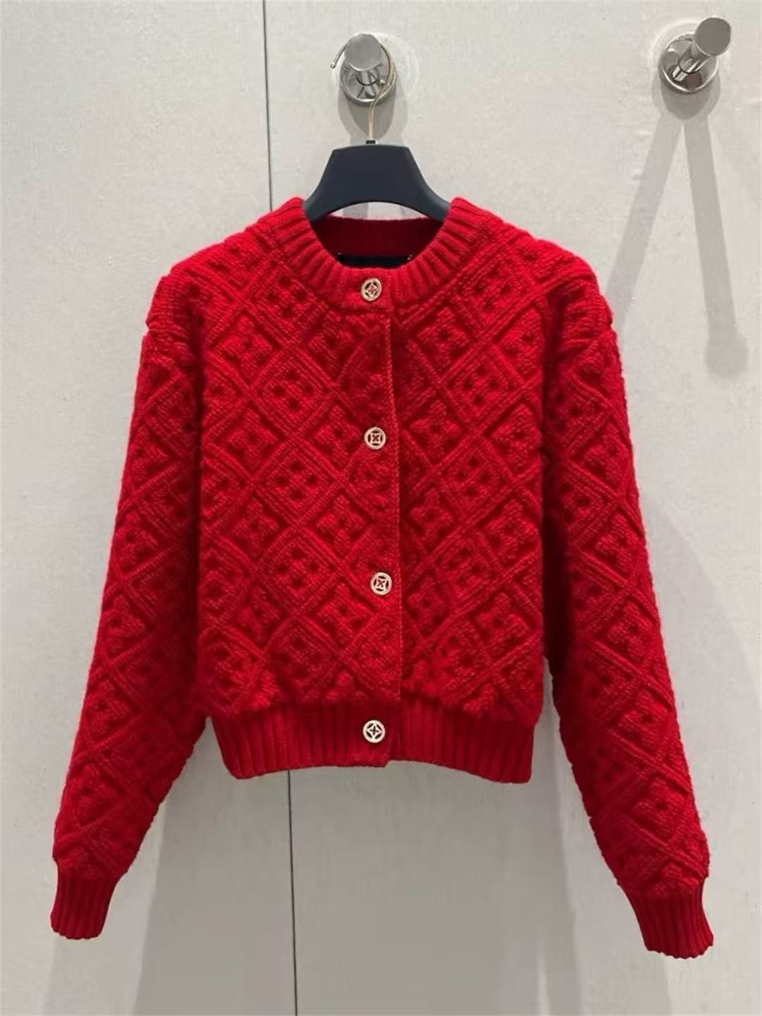 <雪雪推荐>高奢女装气质长袖时尚百搭镶钻针织开衫上衣外套