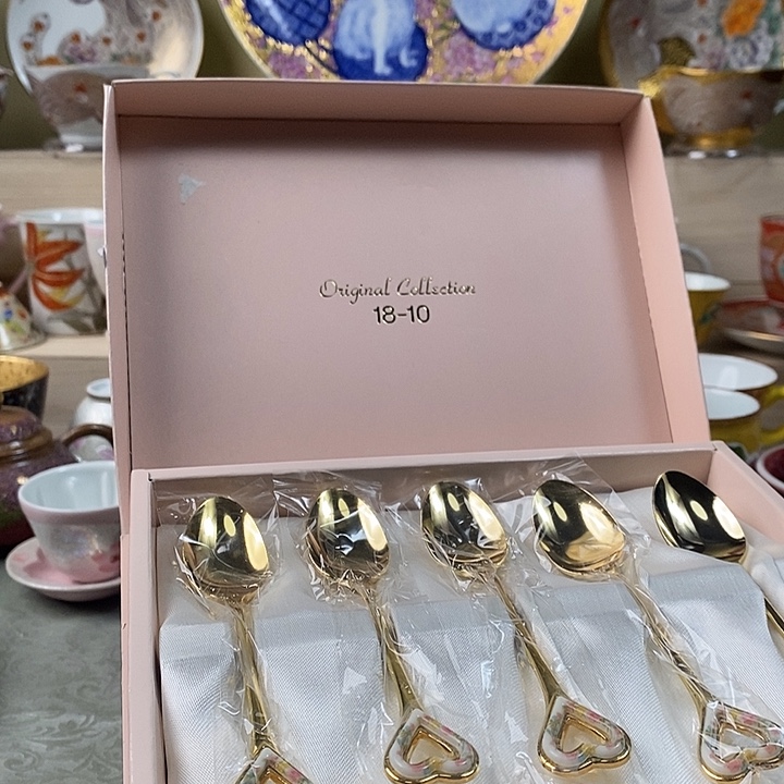 紫砂茶壶这个时候应该有