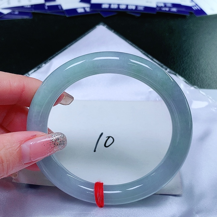 翡翠手镯（圆镯）未镶嵌