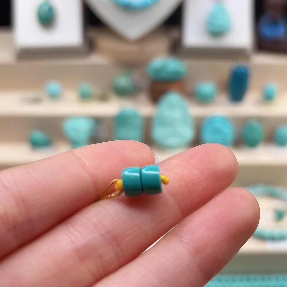 绿松石配饰未镶嵌