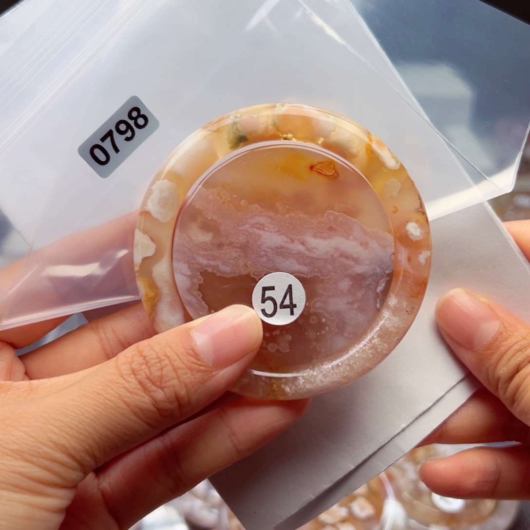 玛瑙/玉髓手镯未镶嵌爱****?