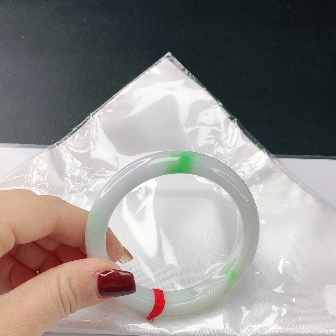 翡翠手镯未镶嵌翡翠176