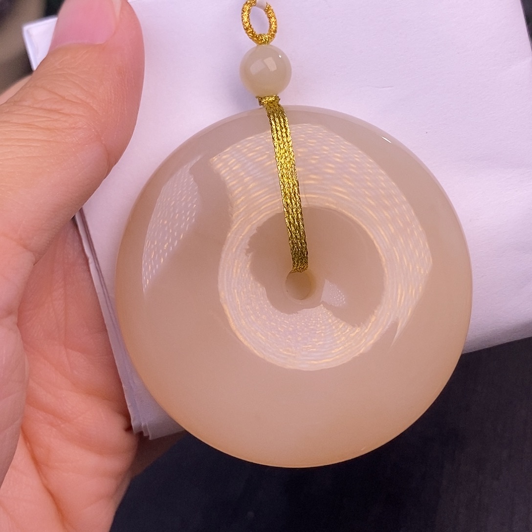 和田玉熟藕粉脂膏级浓色老料清货价未镶嵌