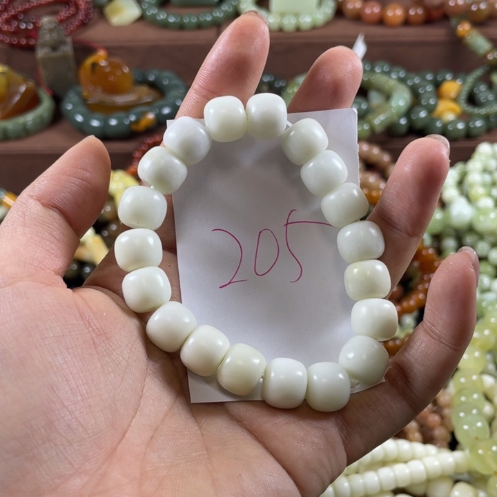 未镶嵌蛇纹石玉手链