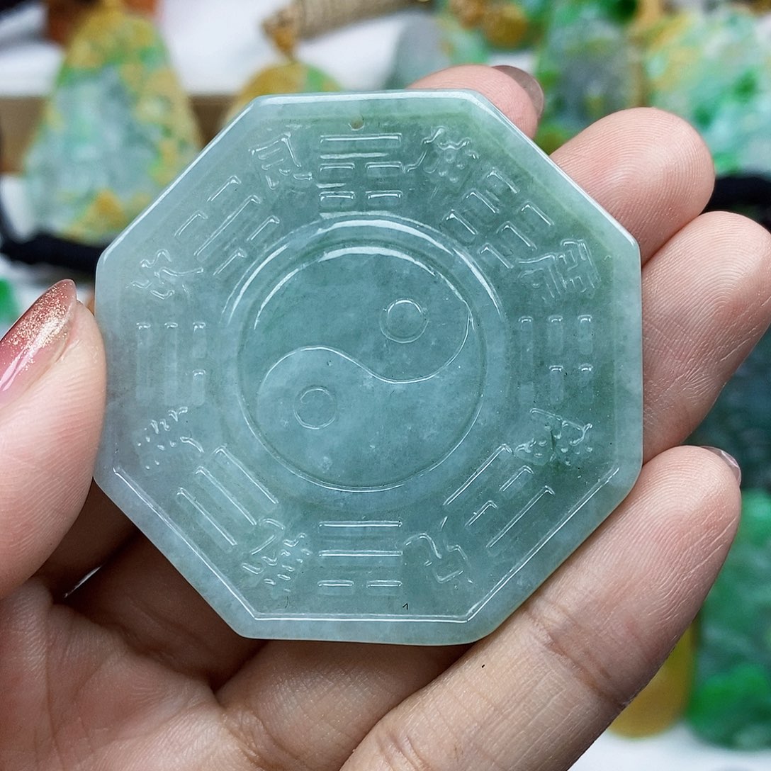 颈饰未镶嵌翡翠天然翡翠A货