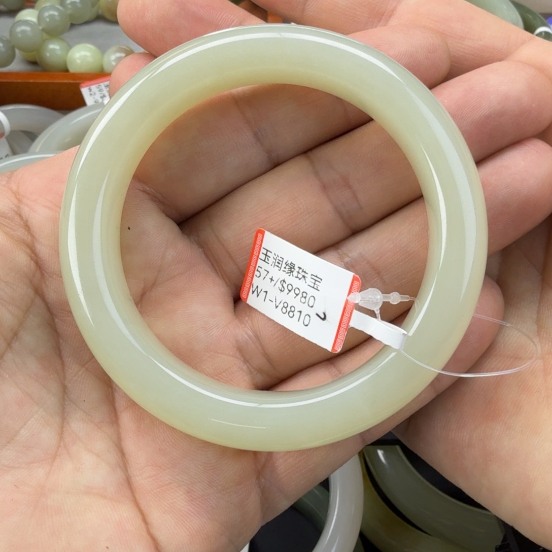 和田玉（糖玉）未镶嵌手镯