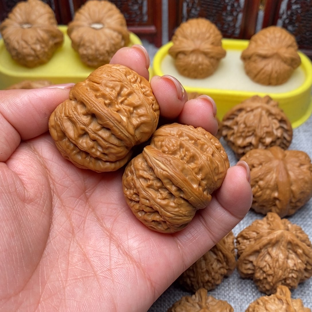 文玩核桃把件元宝42