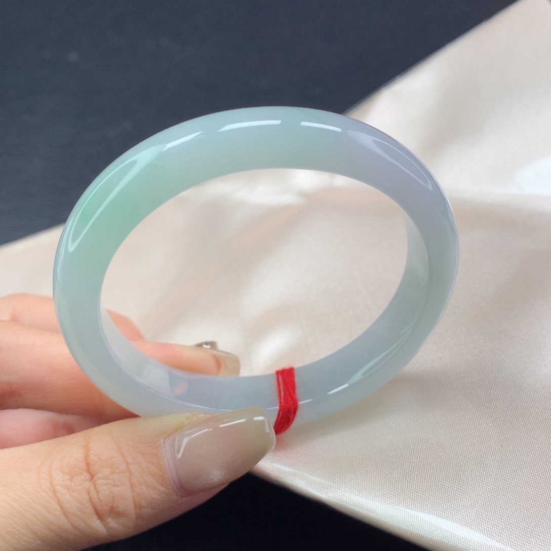 翡翠手镯未镶嵌（5号）（贵妃）正圈51可戴