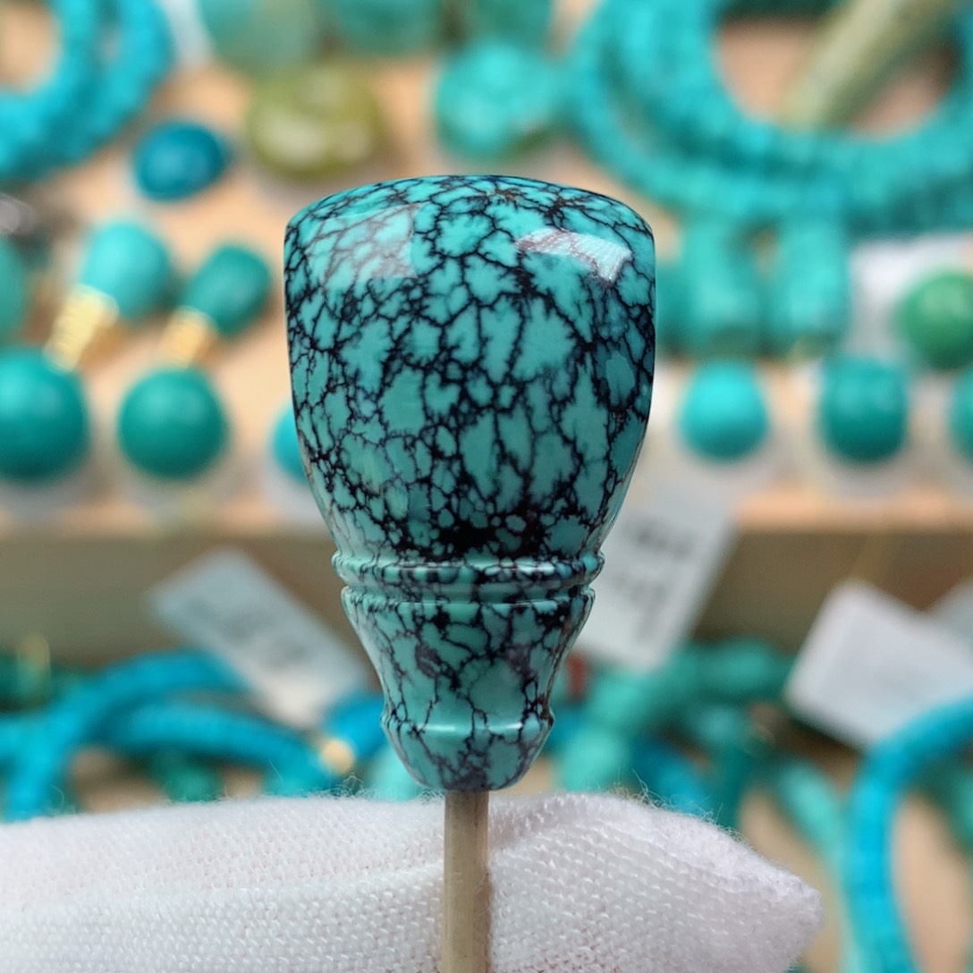 绿松石颈饰未镶嵌