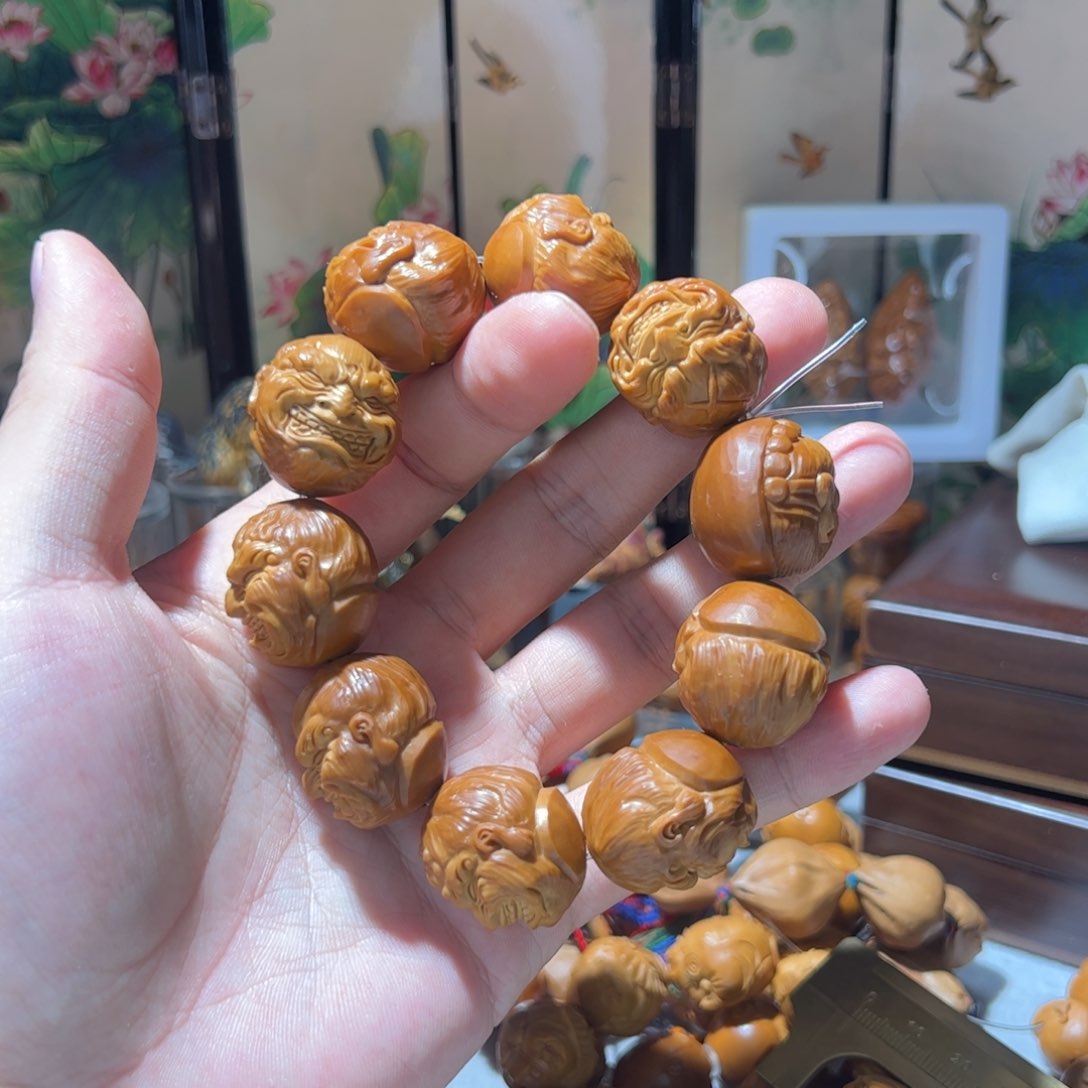 一**y橄榄核雕手工经典恶僧2.25