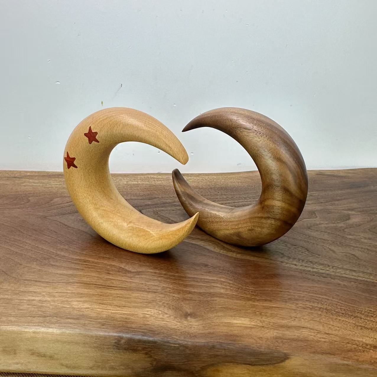 月亮弯弯 原木桌面摆件