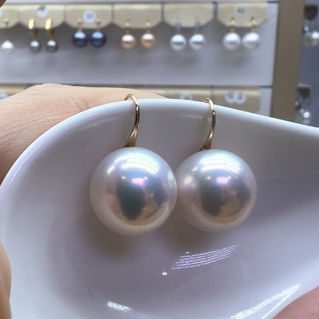 18K金镶嵌淡水珍珠耳饰