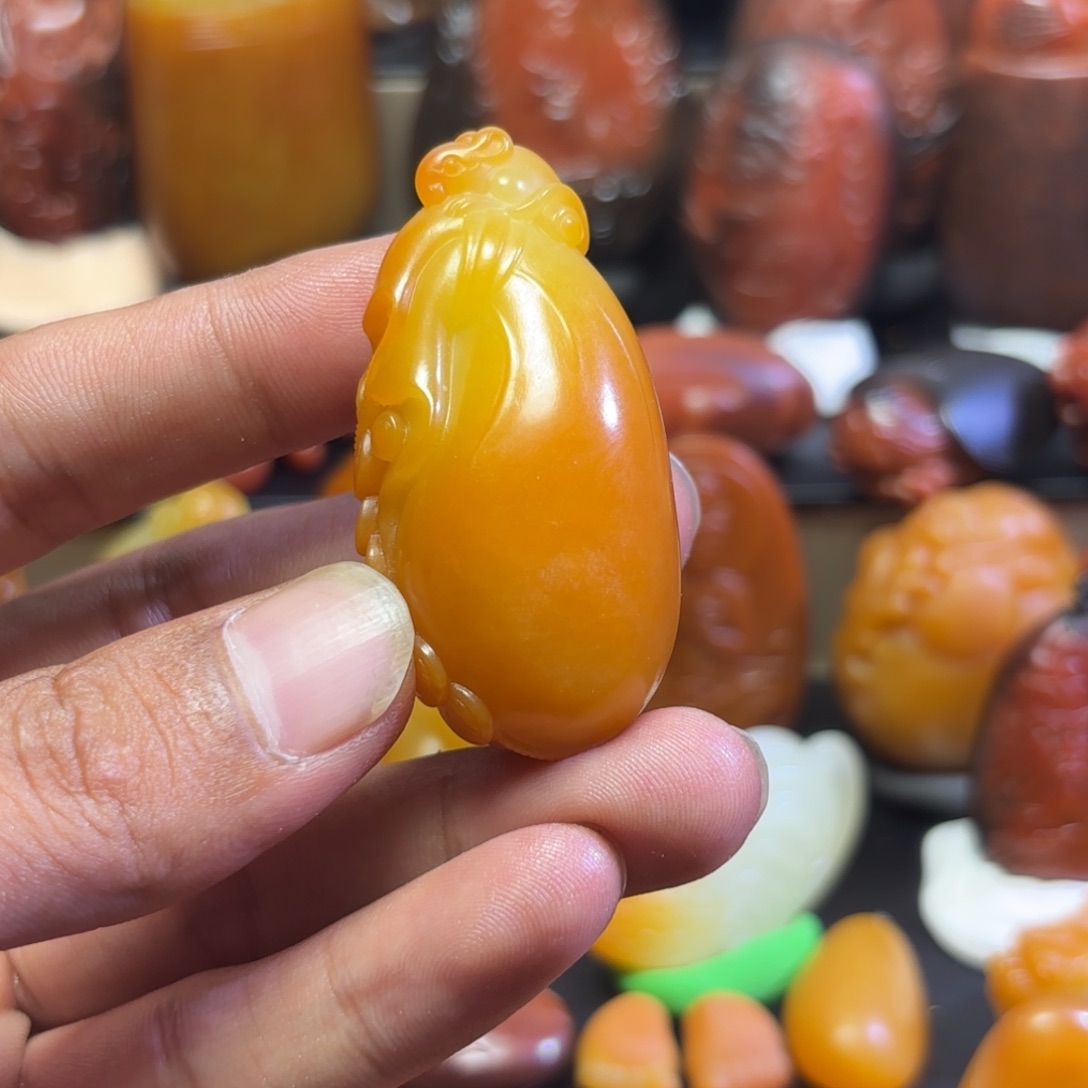 〖***〗和田玉未镶嵌颈饰