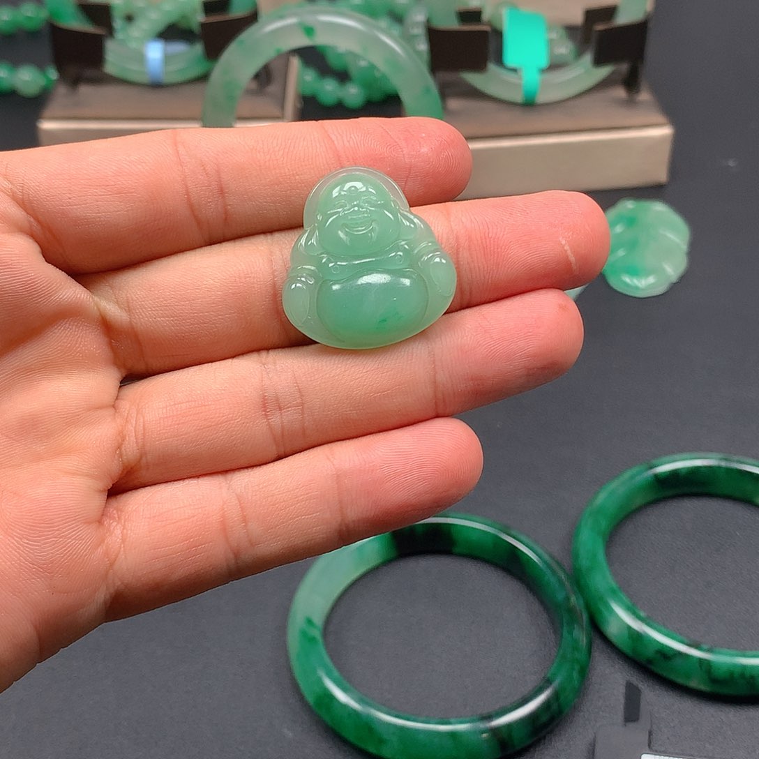 石英质玉颈饰未镶嵌