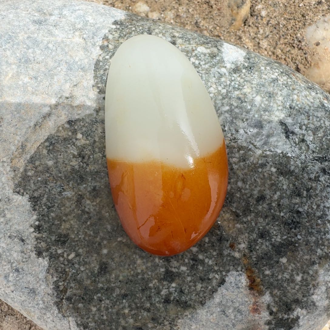 精品无镶嵌小吊坠