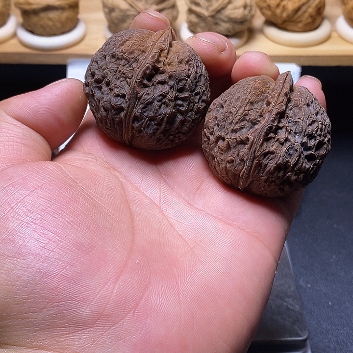 文玩核桃吊坠云南铁核桃直播放漏12