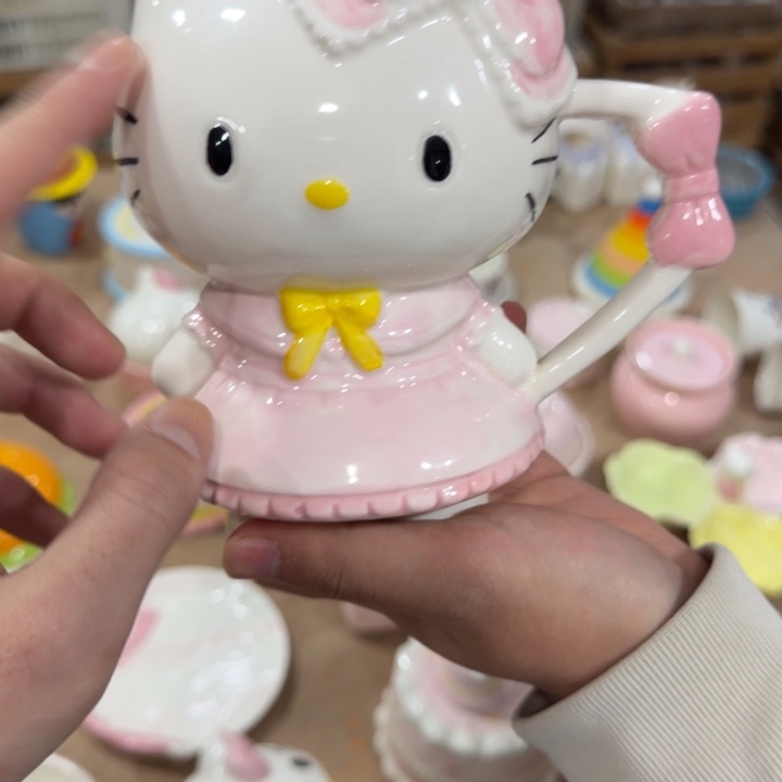 正版 釉下彩陶瓷工艺品