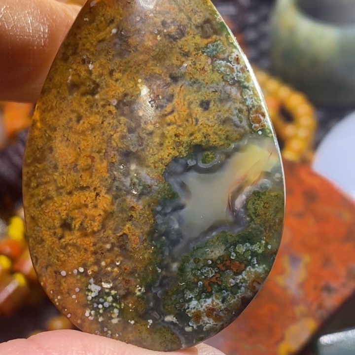 玛瑙/玉髓颈饰未镶嵌