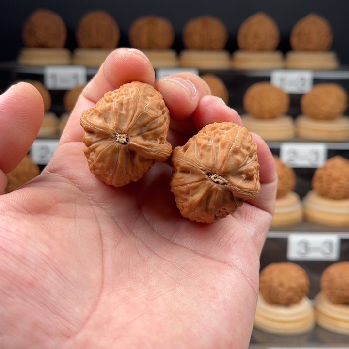 马***长吊坠文玩核桃平谷舍利