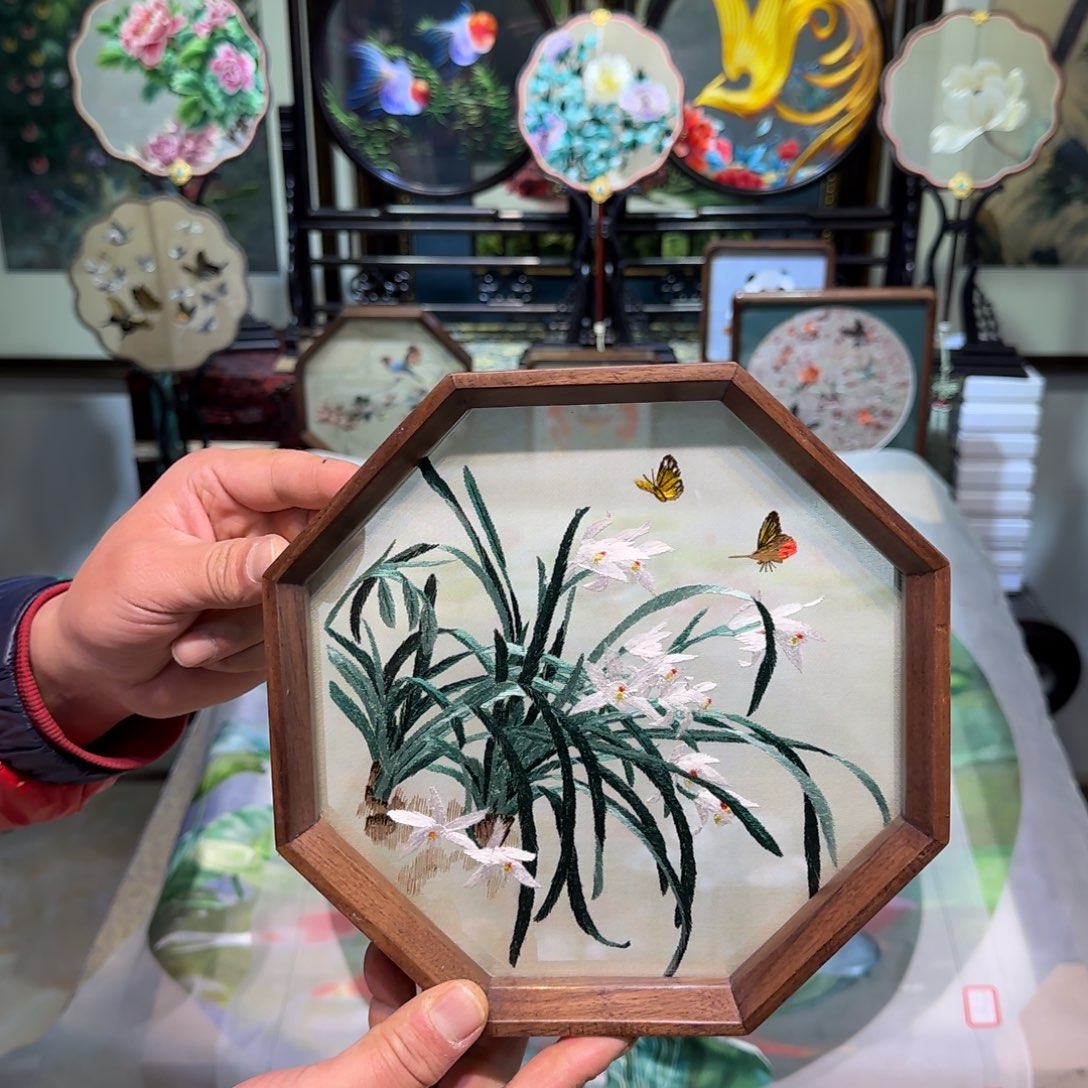 刺绣刺绣工艺精湛