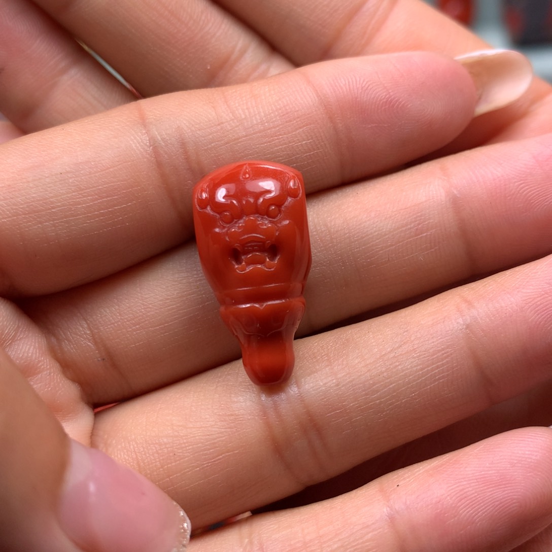 未镶嵌三通南红玛瑙