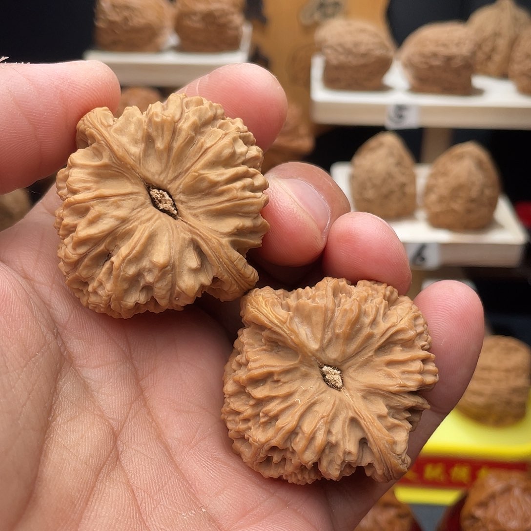 平***乐吊坠桃核南疆石43/44/43全品无修无黄无嗑碰