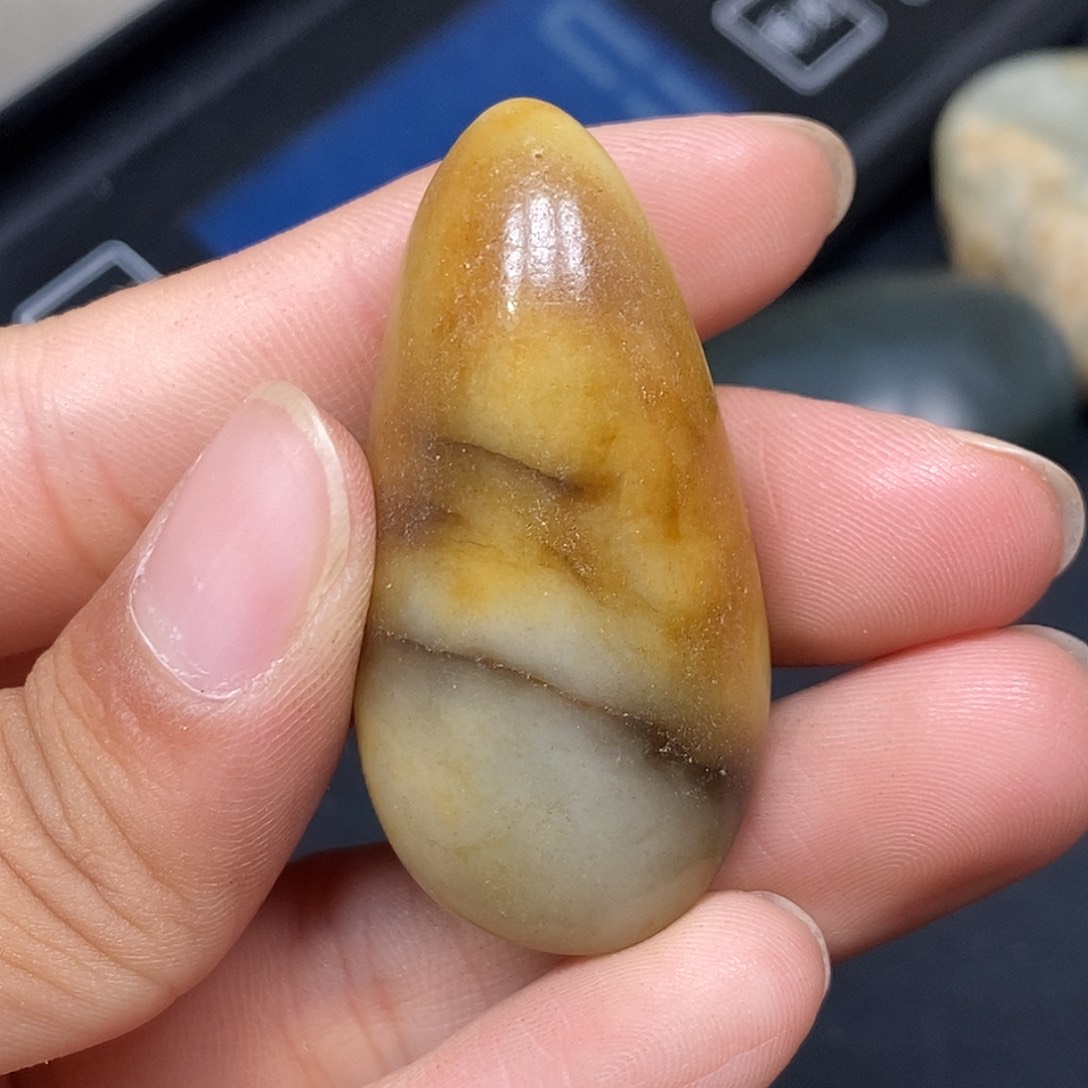 和田玉（糖玉）未镶嵌挂件