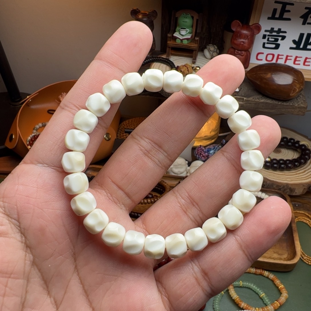 菩提根/象牙果手串