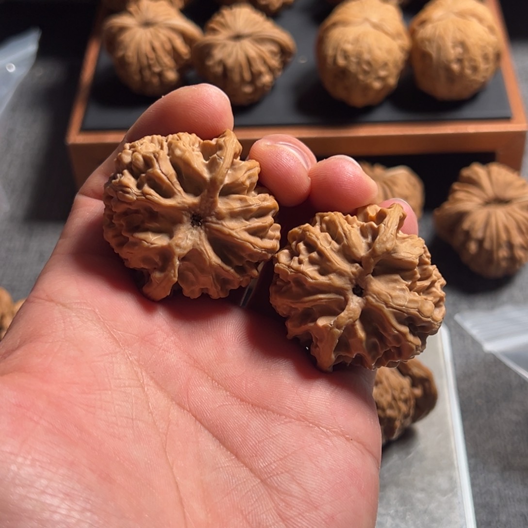 文玩核桃把件吃*吃41苹果
