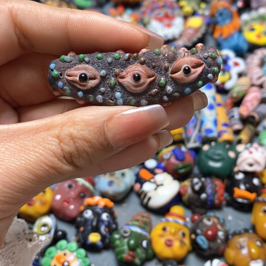 琉璃颈饰印度尼西亚三眼