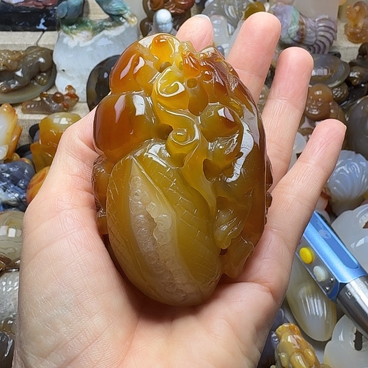 石英质玉未镶嵌饰品
