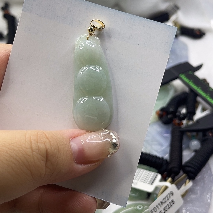 翡翠未镶嵌项链纯天然A货翡翠吊坠