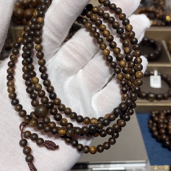 沉香手串越南留疤白棋沉香