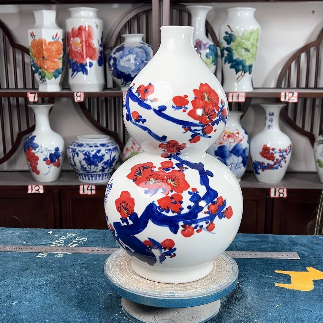 摆件景德镇陶瓷葫梅花