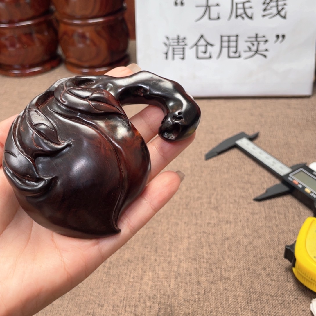 檀香紫檀（小叶紫檀）桃子