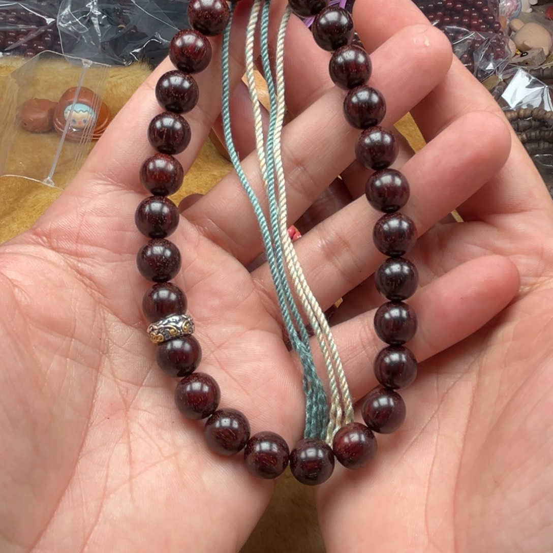 只买单纯的吊坠，没带链子，属的性质。