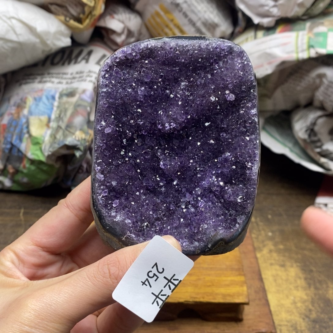 紫晶乌拉圭未镶嵌