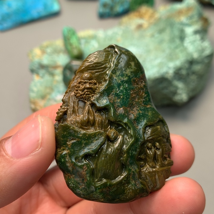 绿松石未镶嵌颈饰