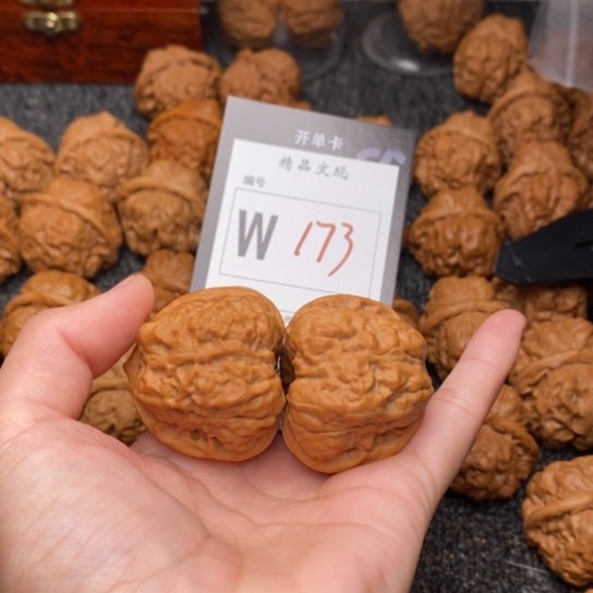 吊坠桃核椰****豆我是第一百41