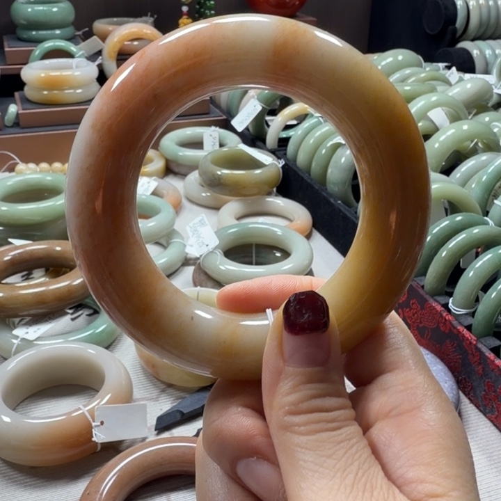 石英质玉未镶嵌手镯