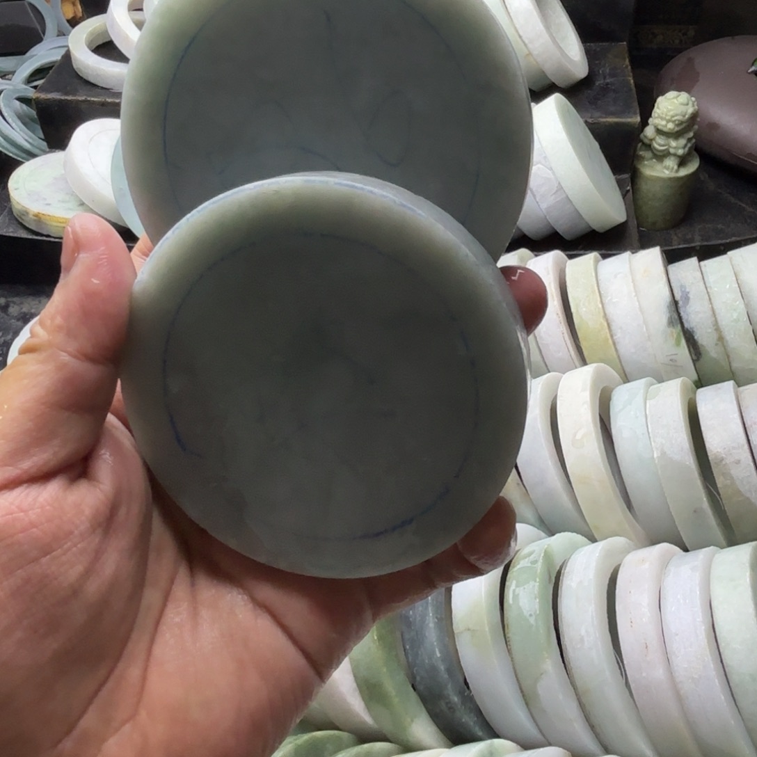 阿***1定制翡翠未镶嵌翡翠手镯定制